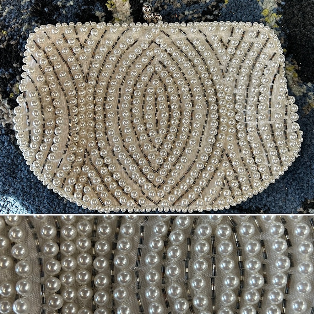 Vintage pearl clutch AS IS